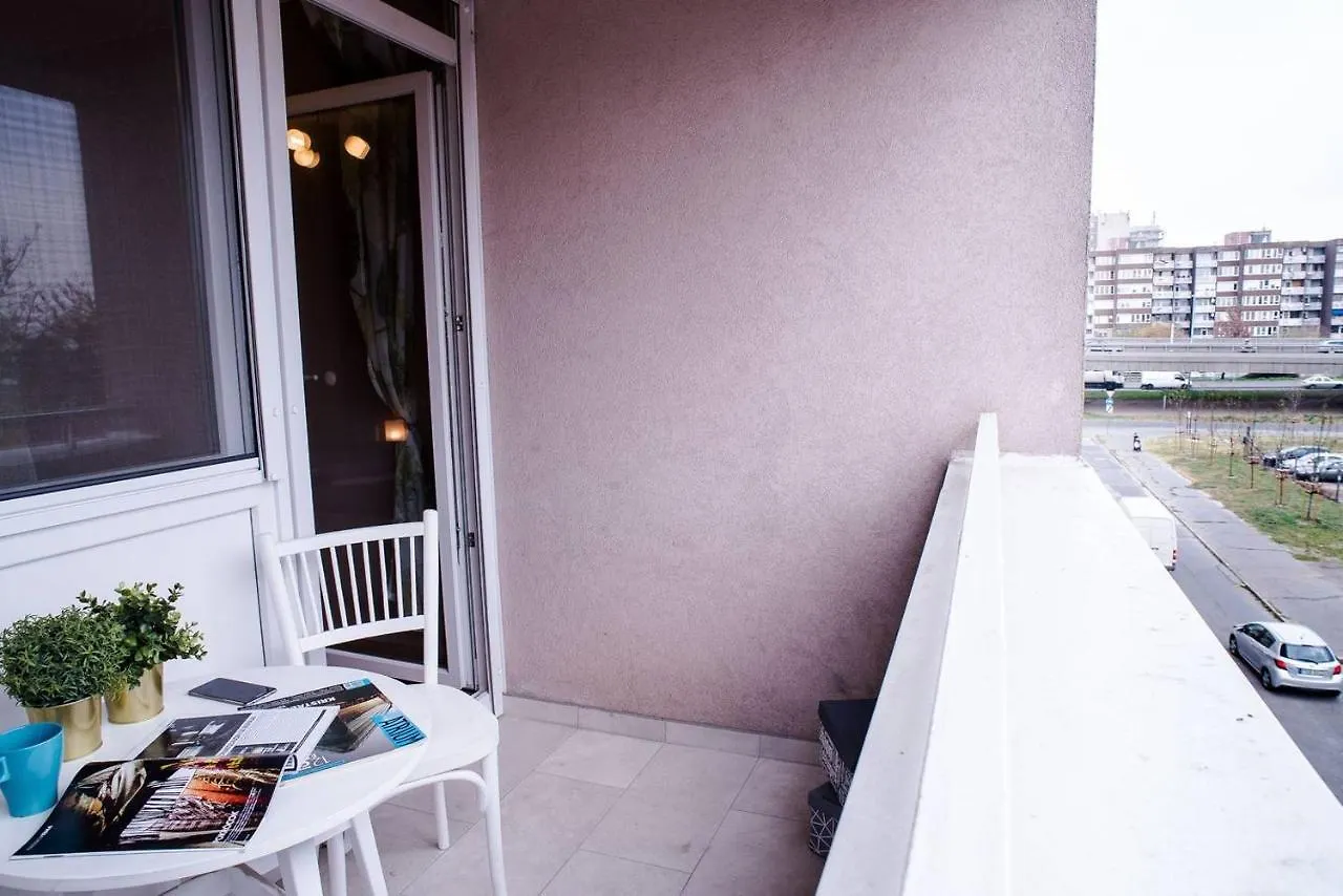 Peaceful, Cozy And New Apartment With Balcony Budapest Hungary