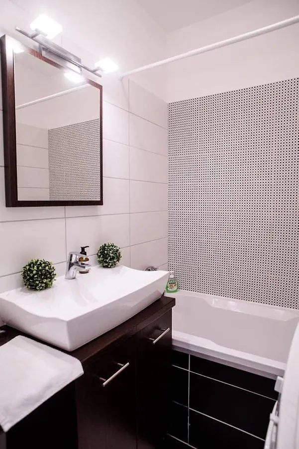 Peaceful, Cozy And New Apartment With Balcony Budapest Hungary