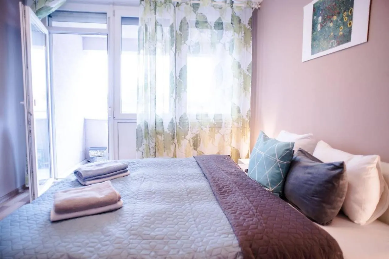 Peaceful, Cozy And New Apartment With Balcony Budapest