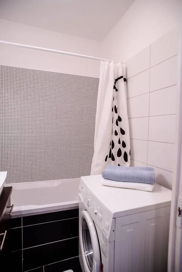 Peaceful, Cozy And New Apartment With Balcony Budapest Hungary