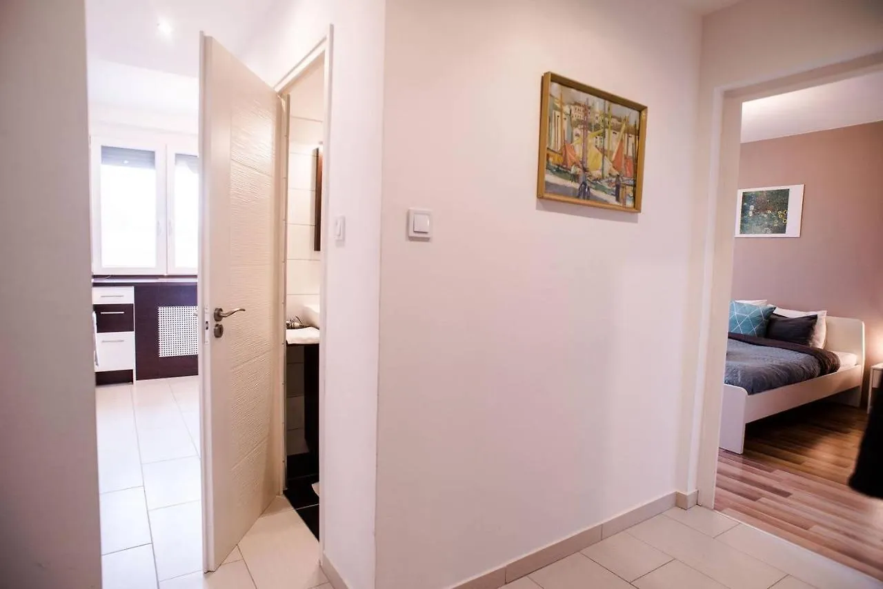 Peaceful, Cozy And New Apartment With Balcony Budapest