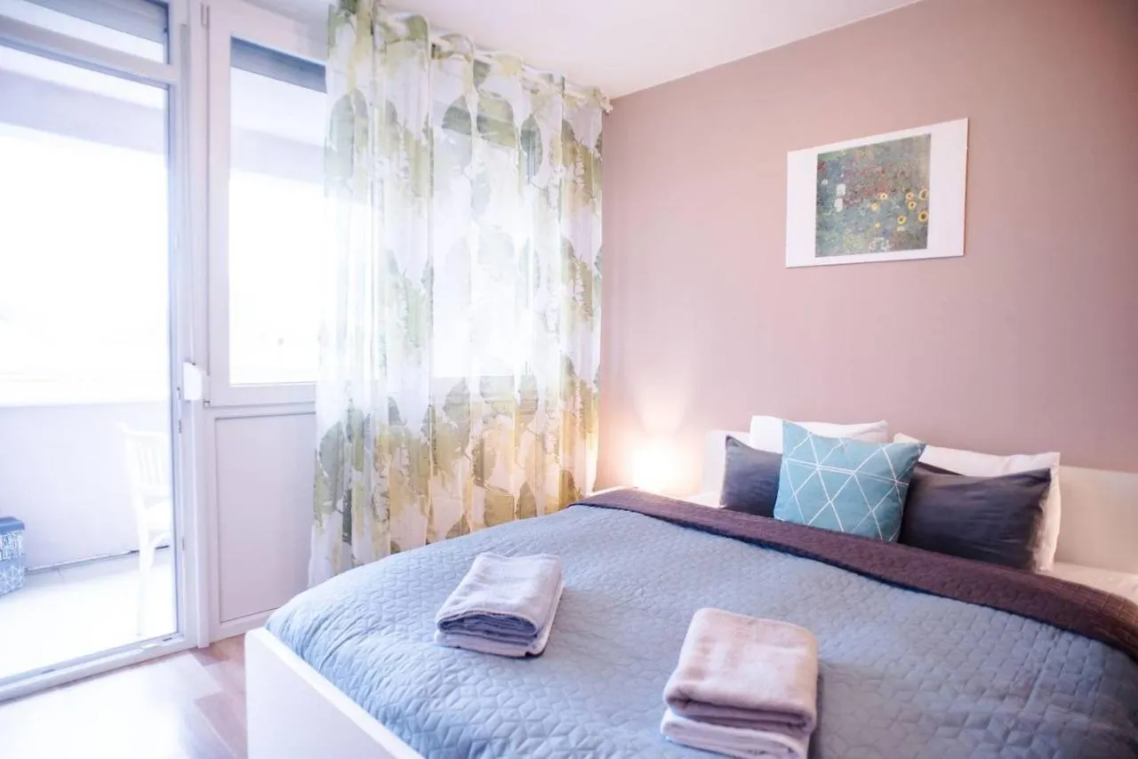 Peaceful, Cozy And New Apartment With Balcony Budapest 0*,
